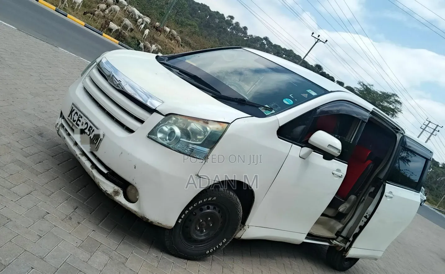 Toyota Noah 2008 White