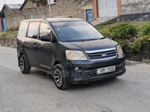 Toyota Noah 2.0 AWD (8 Seater) 2006 Black