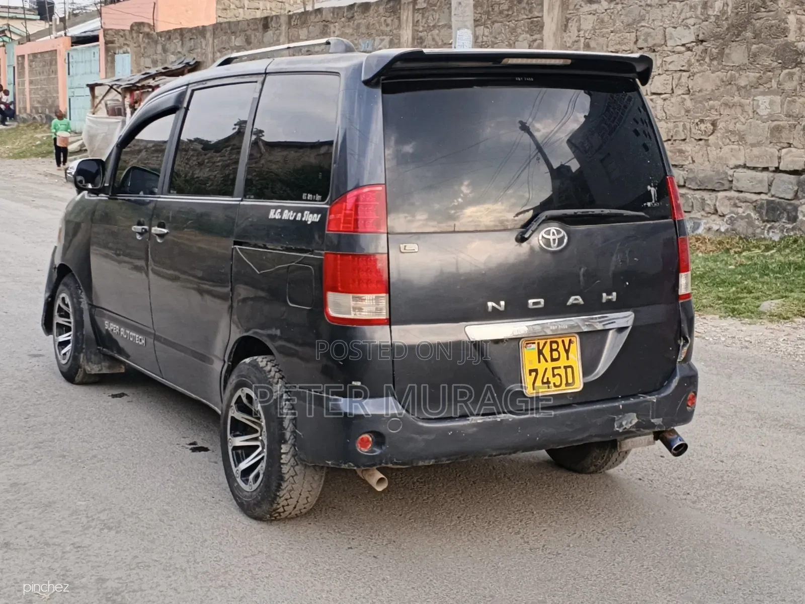 Toyota Noah 2.0 AWD (8 Seater) 2006 Black