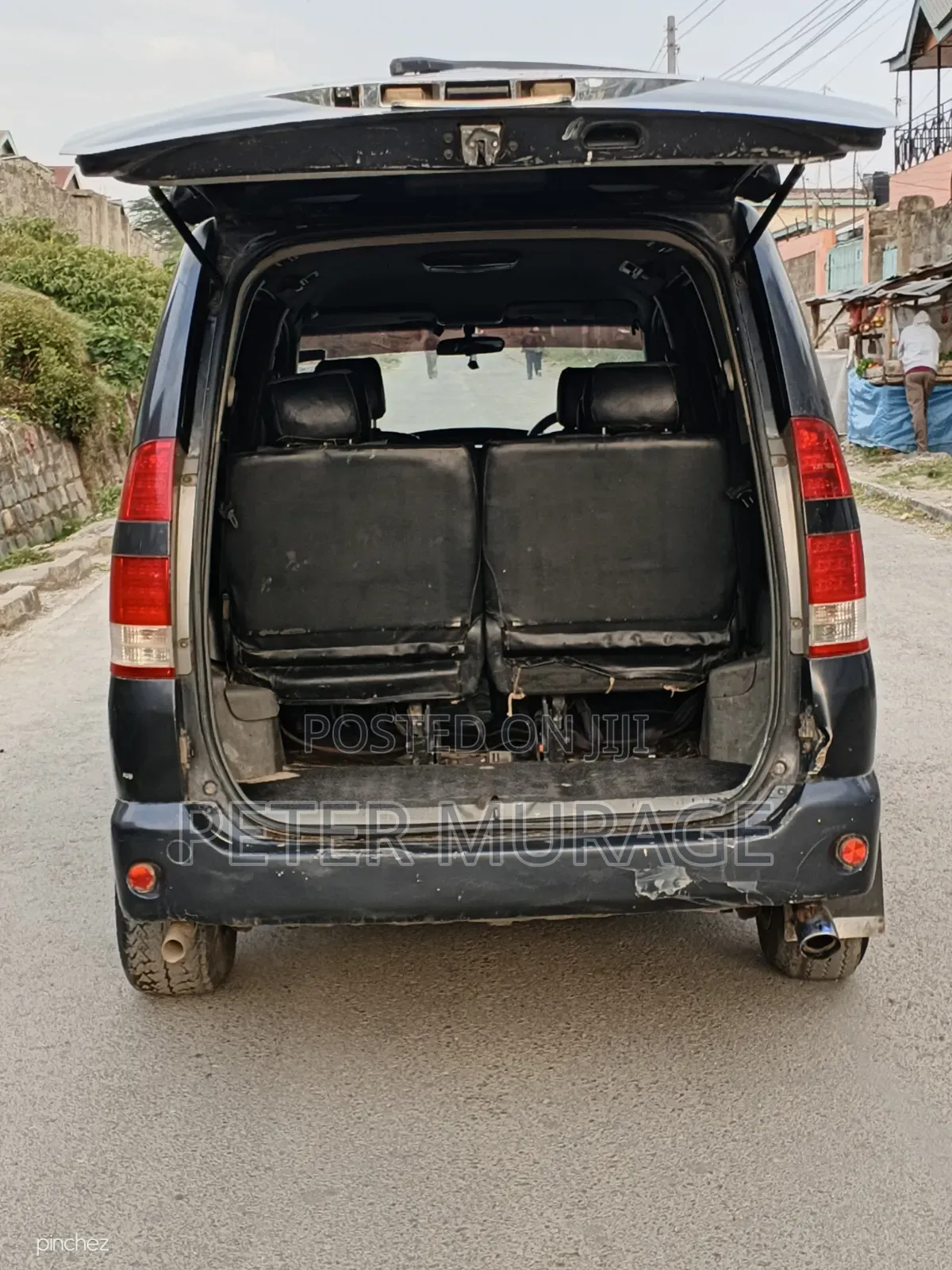 Toyota Noah 2.0 AWD (8 Seater) 2006 Black