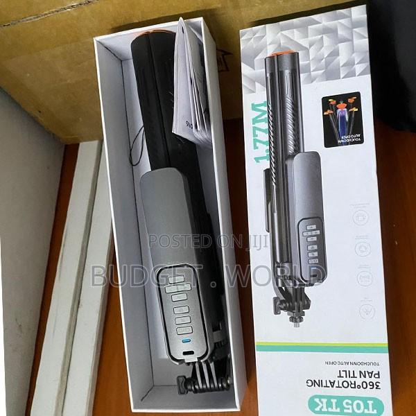 T05 Adjustable 360° Rotating Phone Tripod Selfie Stick