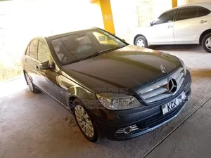 Mercedes-Benz C180 2012 Gray