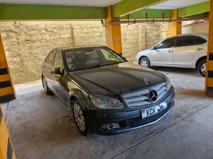 Mercedes-Benz C180 2012 Gray
