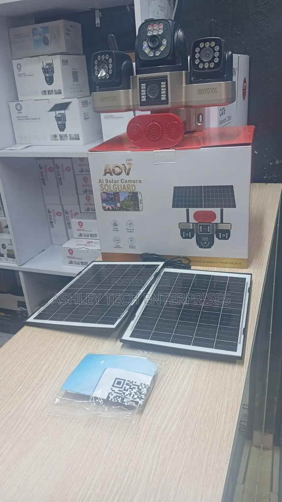 Advanced AOV SOLGUARD 4-Lens 4G Solar PTZ Camera