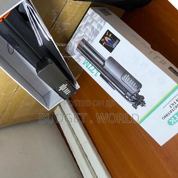T05 Portable 360° Rotating Smartphone Selfie Tripod