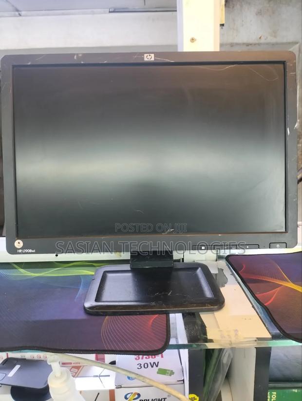 HP L1908wi 19 Inches Wide Monitor - main view