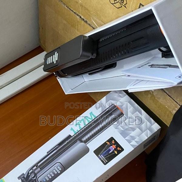 T05 360° Phone Holder Selfie Stick Tripod Stand
