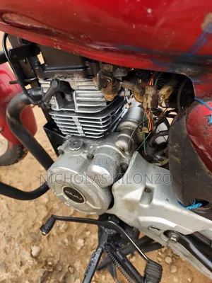 Bajaj Boxer 2017 Red