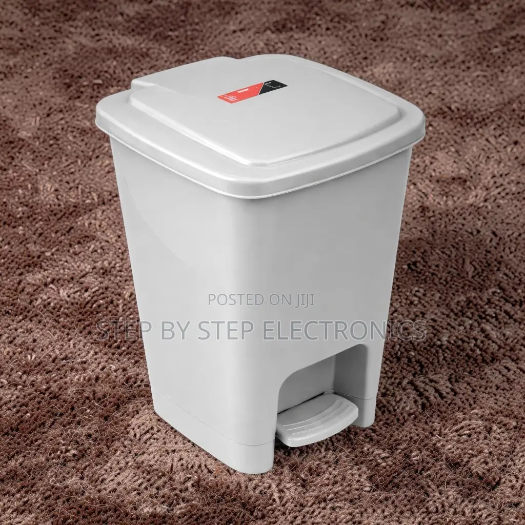 Direct Factory Prices 30L Hard Plastic Waste Garbage Dust Pedal Bin