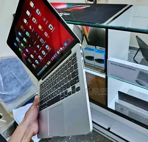 Laptop Apple MacBook Air 2011 4GB Intel Core i5 SSD 128GB