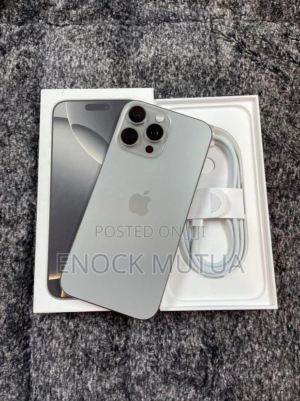Apple iPhone 16 Pro Max 256 GB - main view