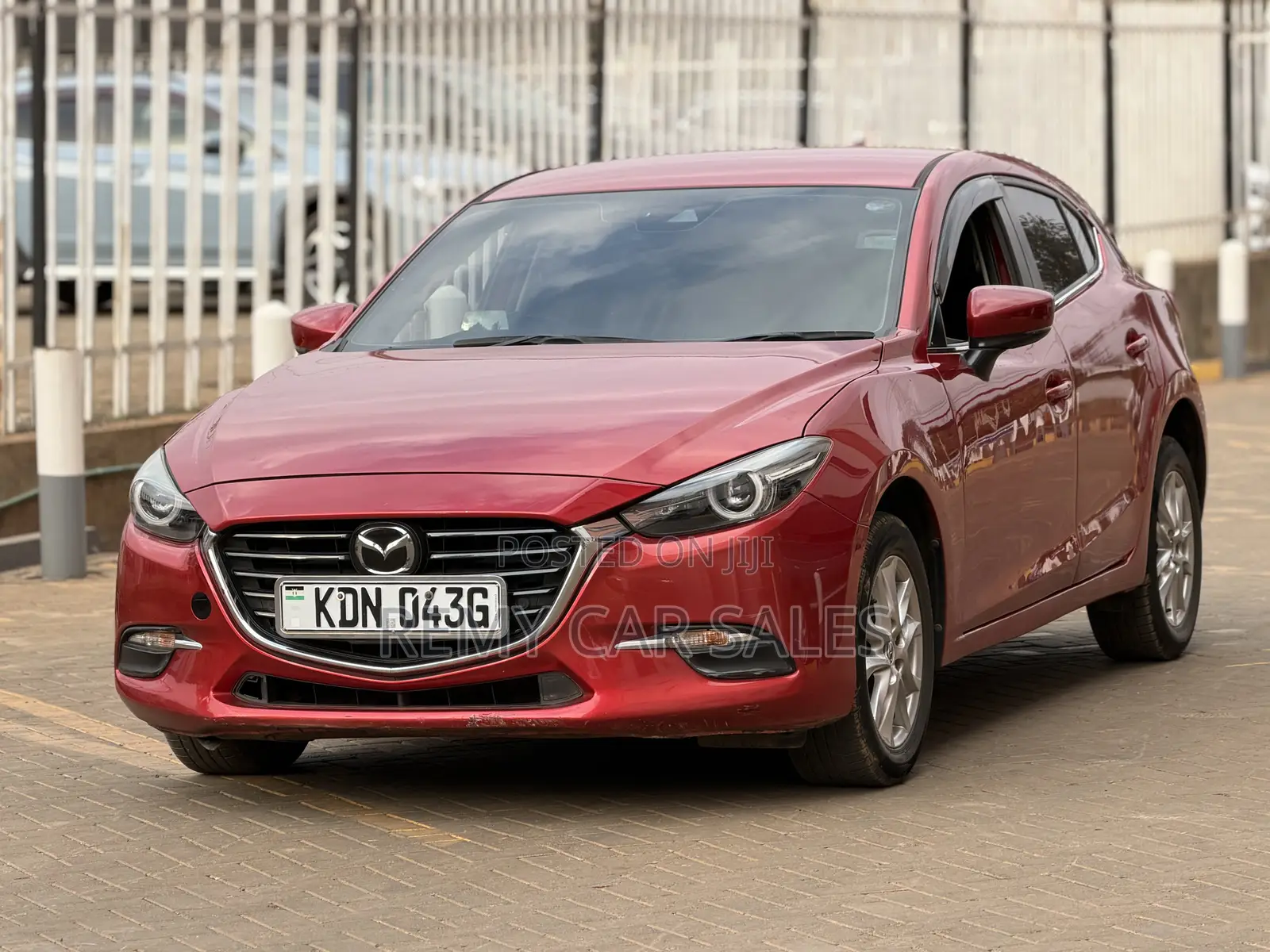 Mazda Axela 2017 Red