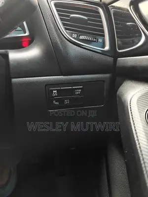 Mazda Axela 2016 Red