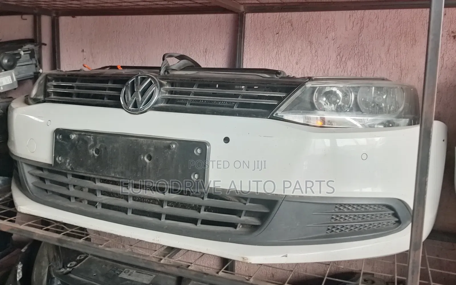 Volkswagen Jetta MK6 Nosecut