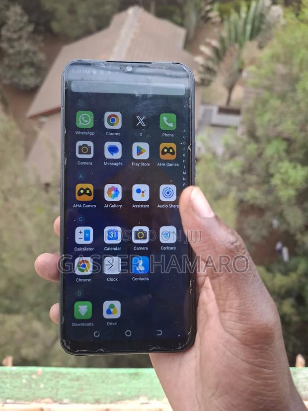 Tecno Spark 8C 64 GB Blue