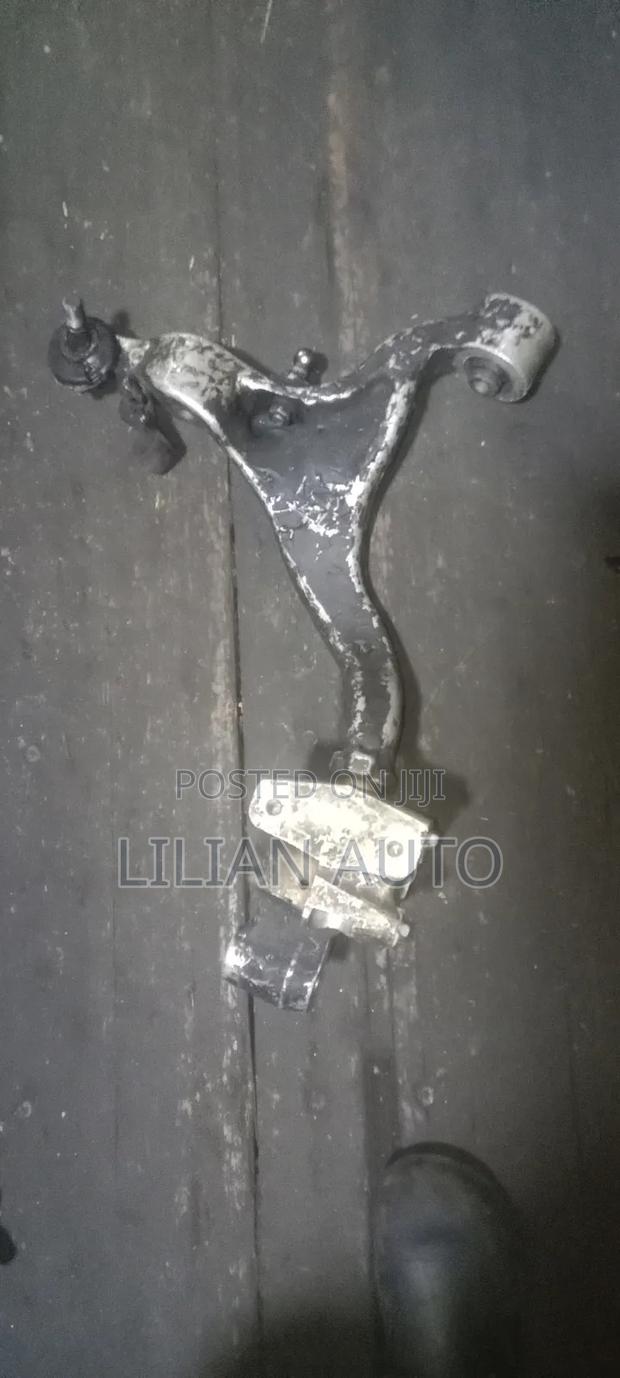 Nissan Fuga Arm