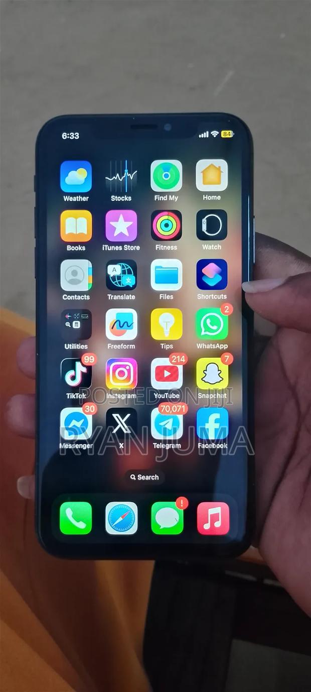 Apple iPhone X 64 GB Black - main view