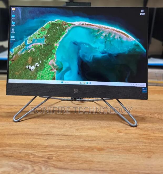 Desktop Computer HP AiO 24 8GB Intel Core i5 SSD 256GB