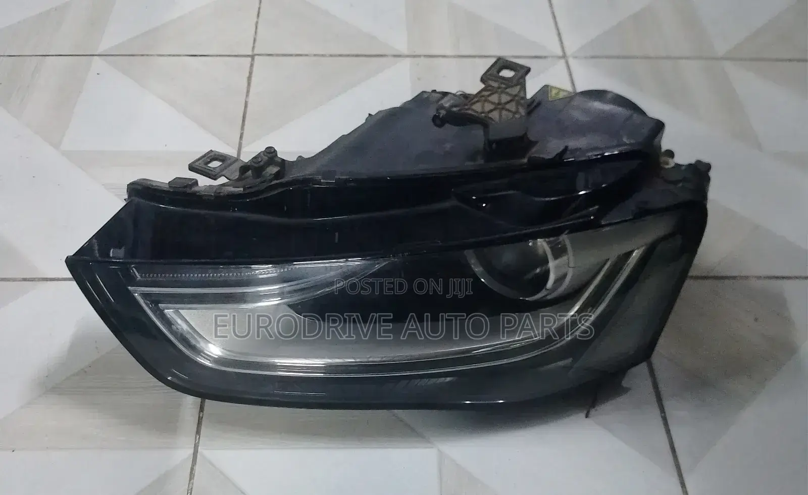 Audi A4 B8 Headlight Xenon 2013-2015 Model