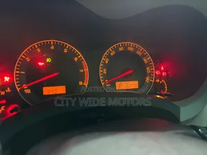 Toyota Auris 2011 Silver