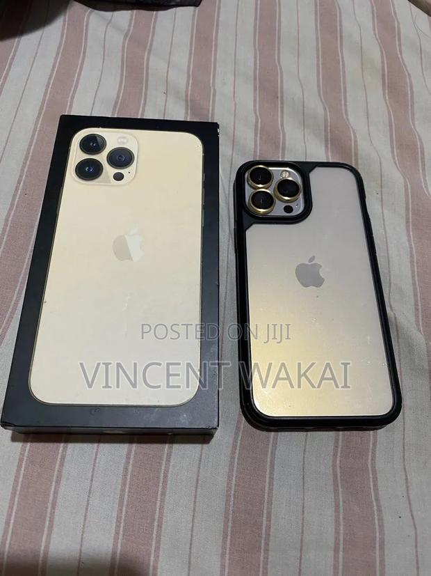 Apple iPhone 13 Pro Max 512 GB Gold - main view