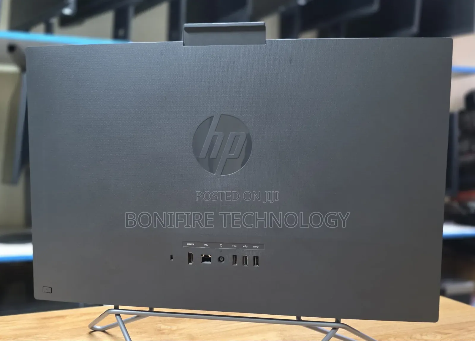 Desktop Computer HP AiO 24 8GB Intel Core i5 SSD 256GB