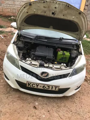 Toyota Vitz 2017 White