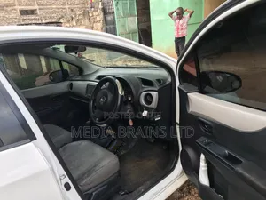 Toyota Vitz 2017 White