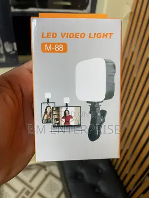 M88 Mobile LED Video Clip Light