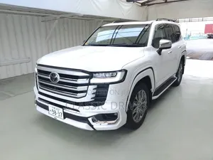 Toyota Land Cruiser 2022 Off white