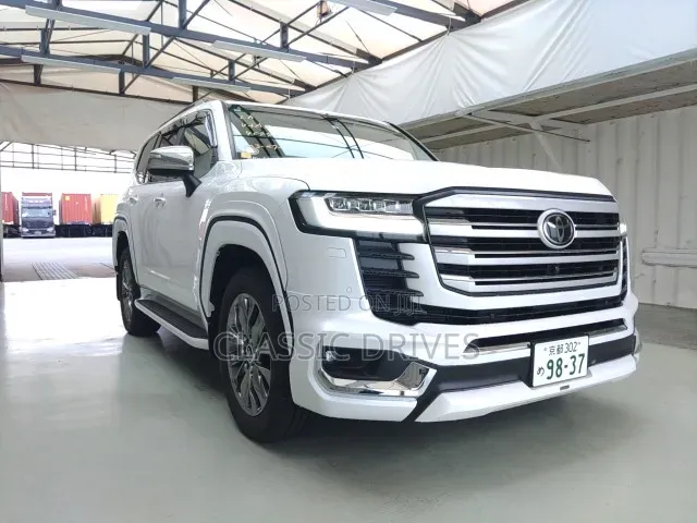 Toyota Land Cruiser 2022 Off white