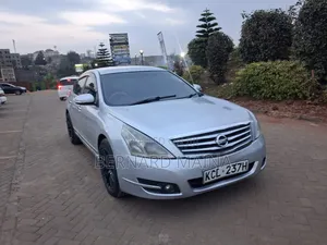 Nissan Teana 2010 Silver