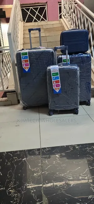 4 in 1 Luxurious Unbreakable Suitcase*(expansion Zip)