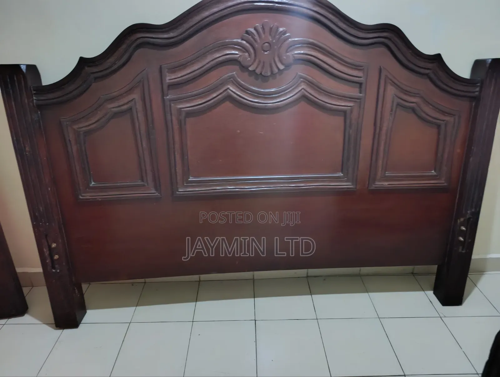 Mahogany Bed
