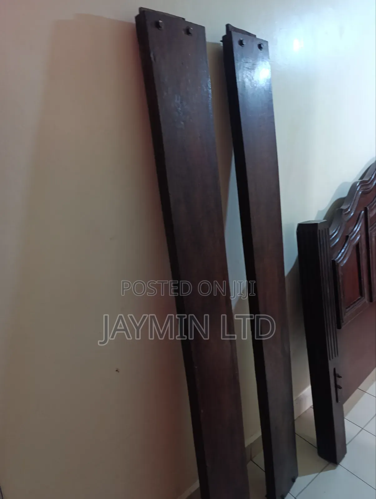 Mahogany Bed