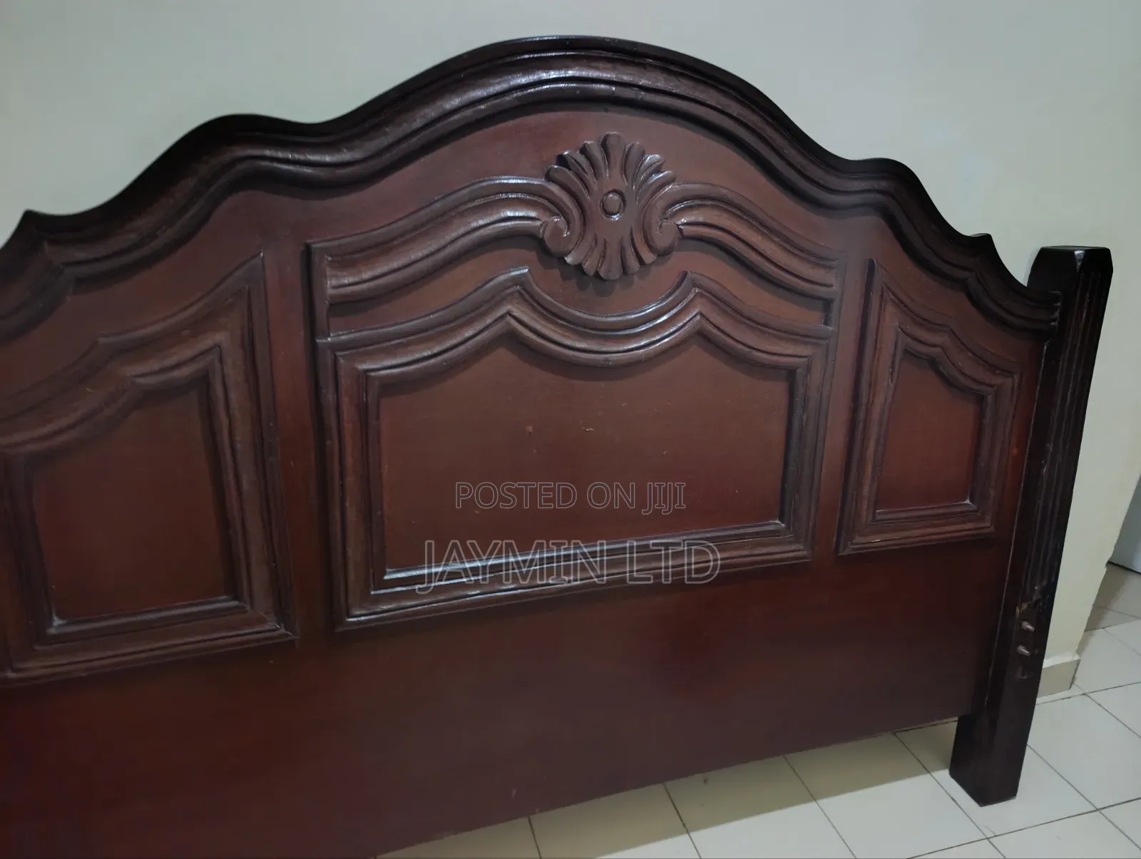 Mahogany Bed