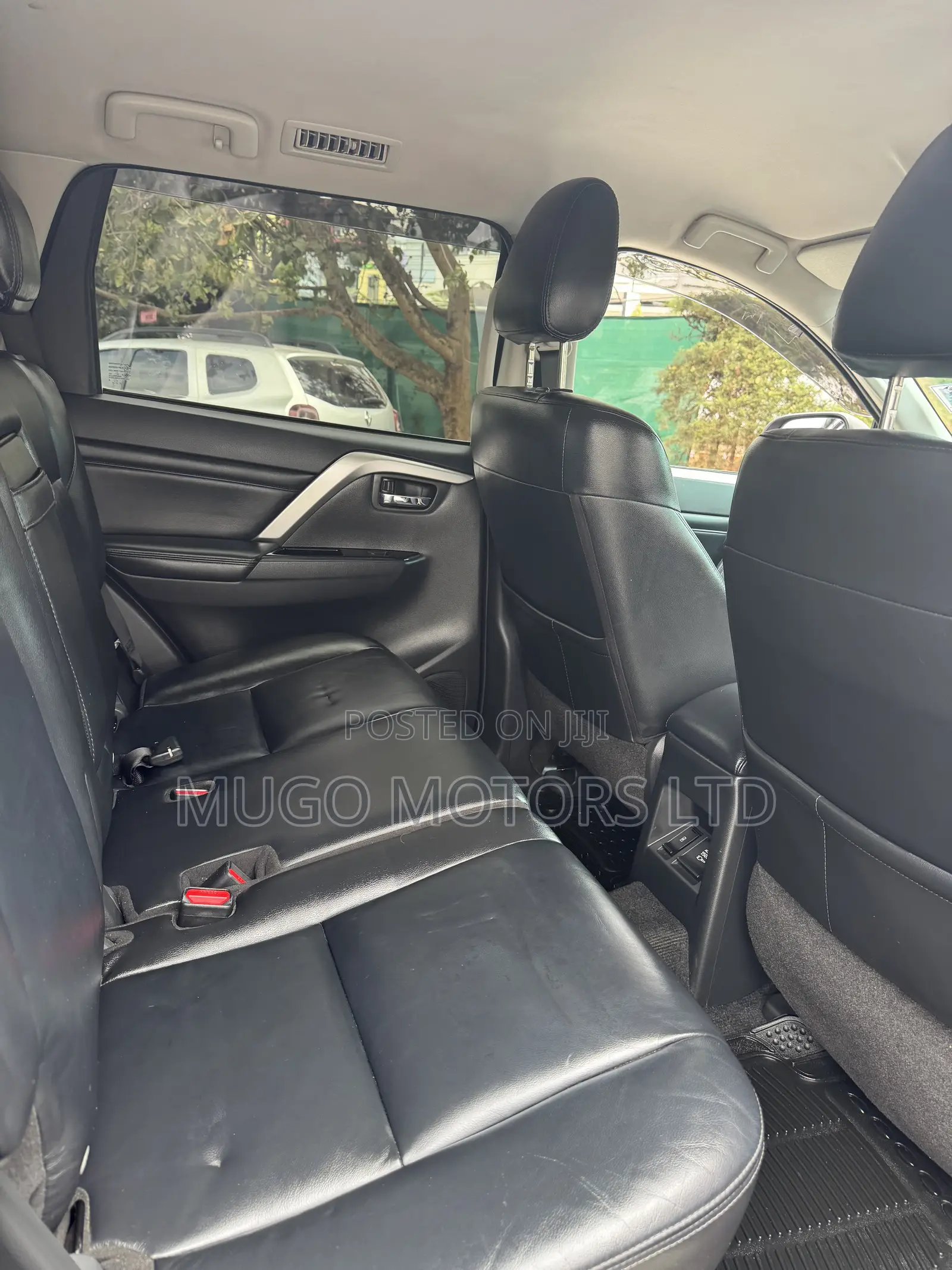 Mitsubishi Pajero Sport Exceed 2020 Maroon