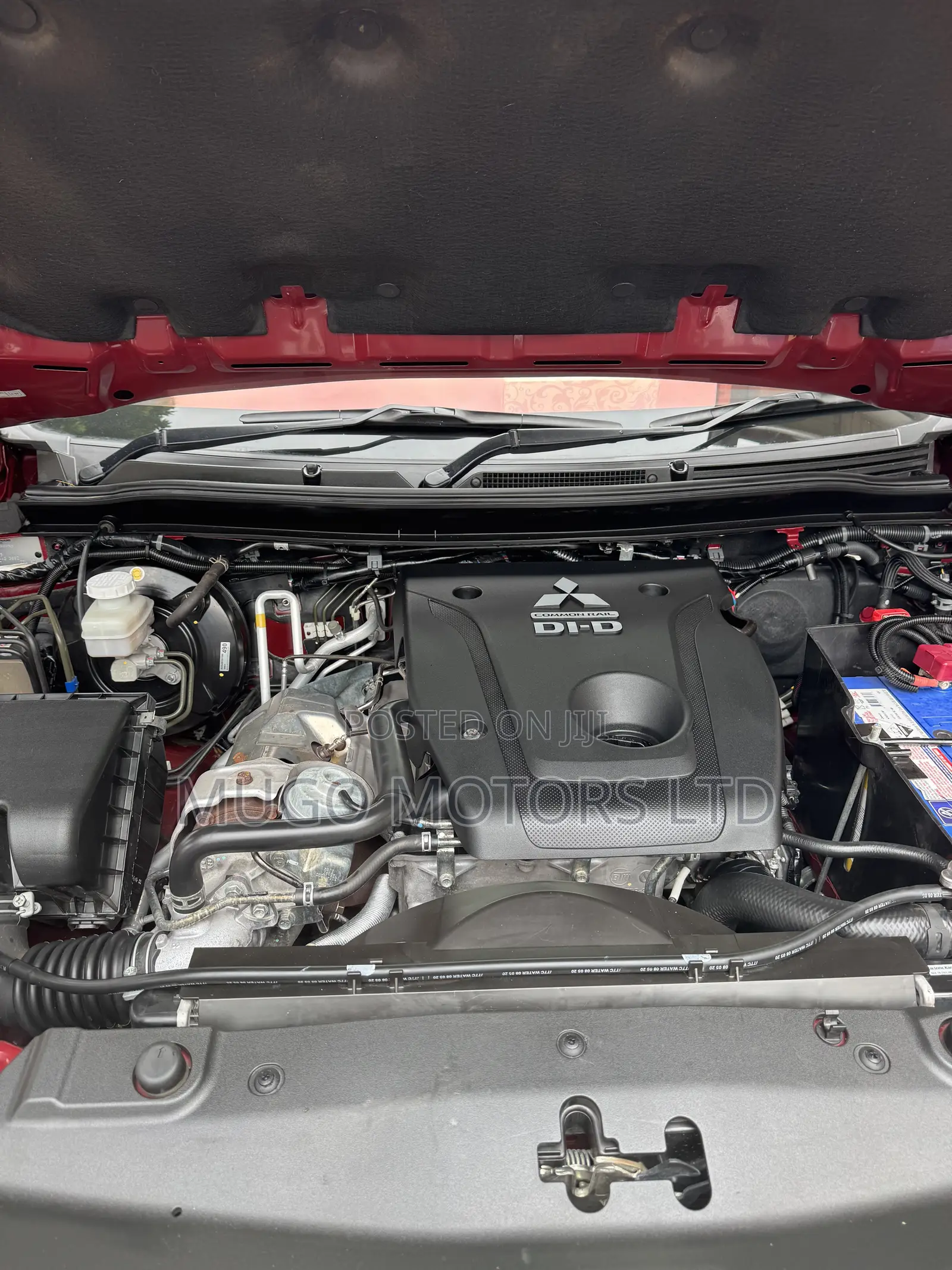 Mitsubishi Pajero Sport Exceed 2020 Maroon