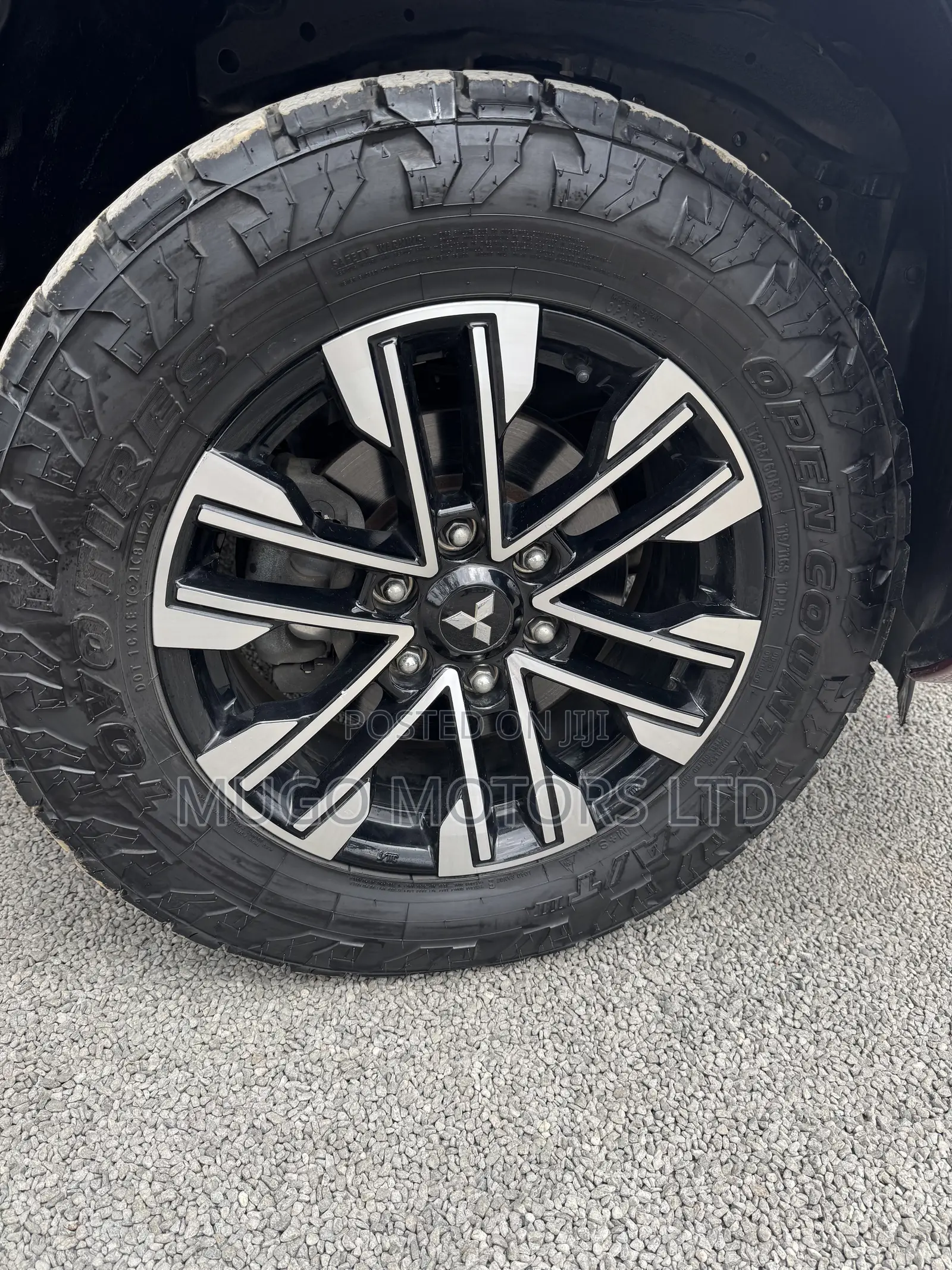 Mitsubishi Pajero Sport Exceed 2020 Maroon