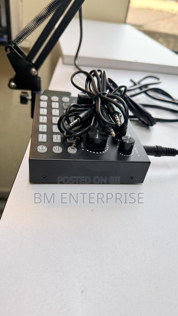 V8s Sound Card With BM800 Condenser Microphone - thumbnail 3