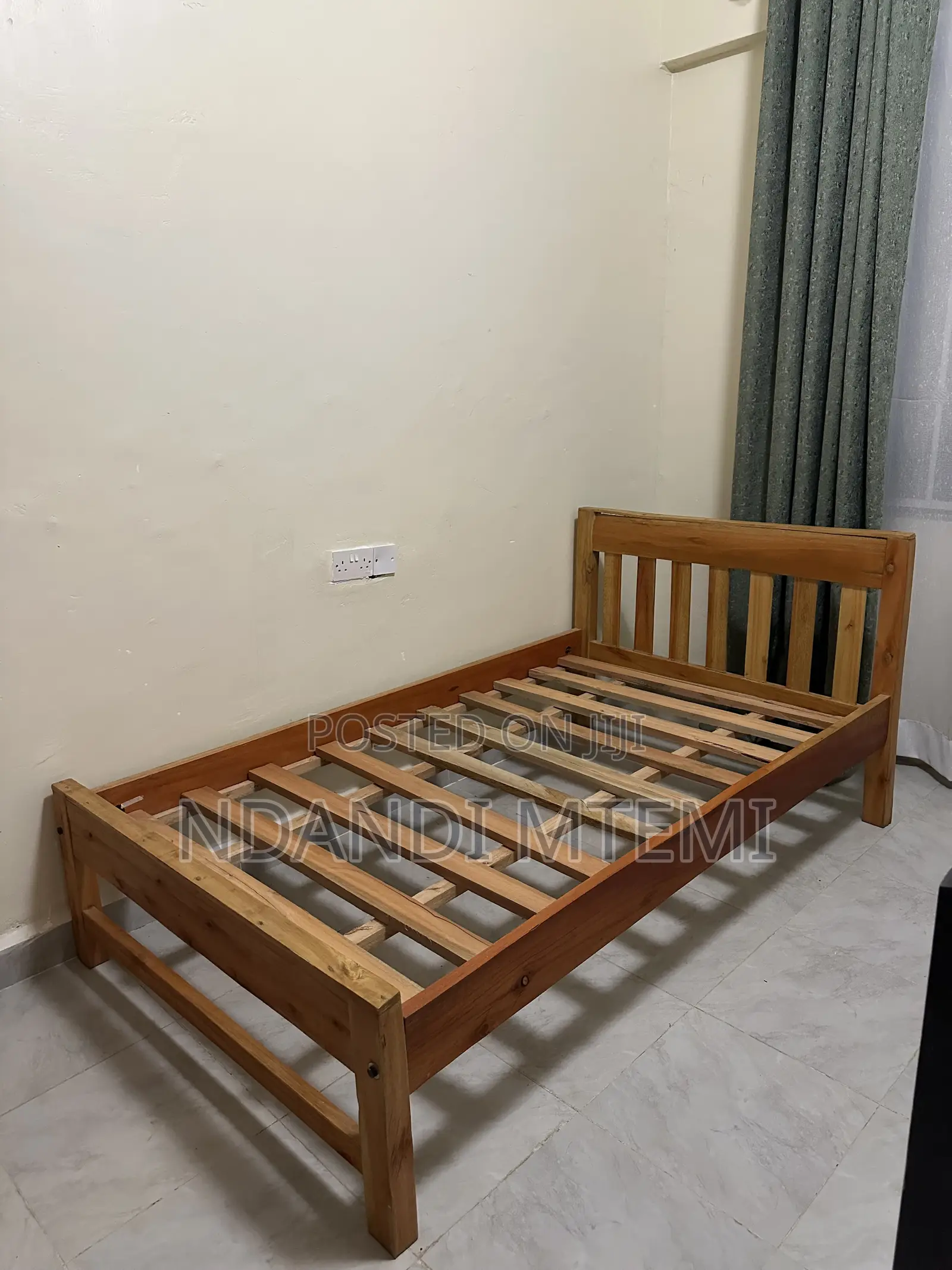 3*6 Solid Wood Single Bed With Mattress