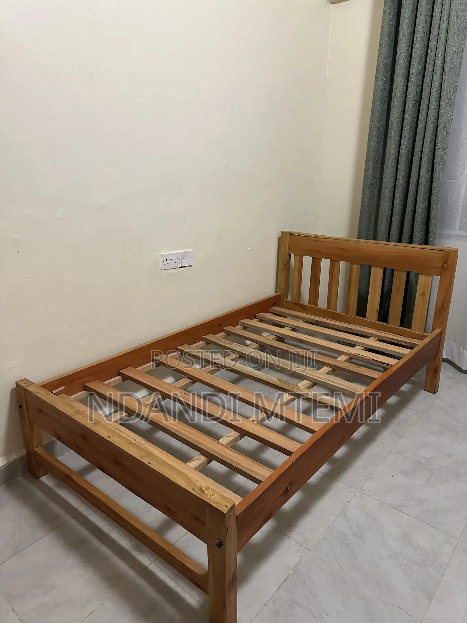 3*6 Solid Wood Single Bed With Mattress