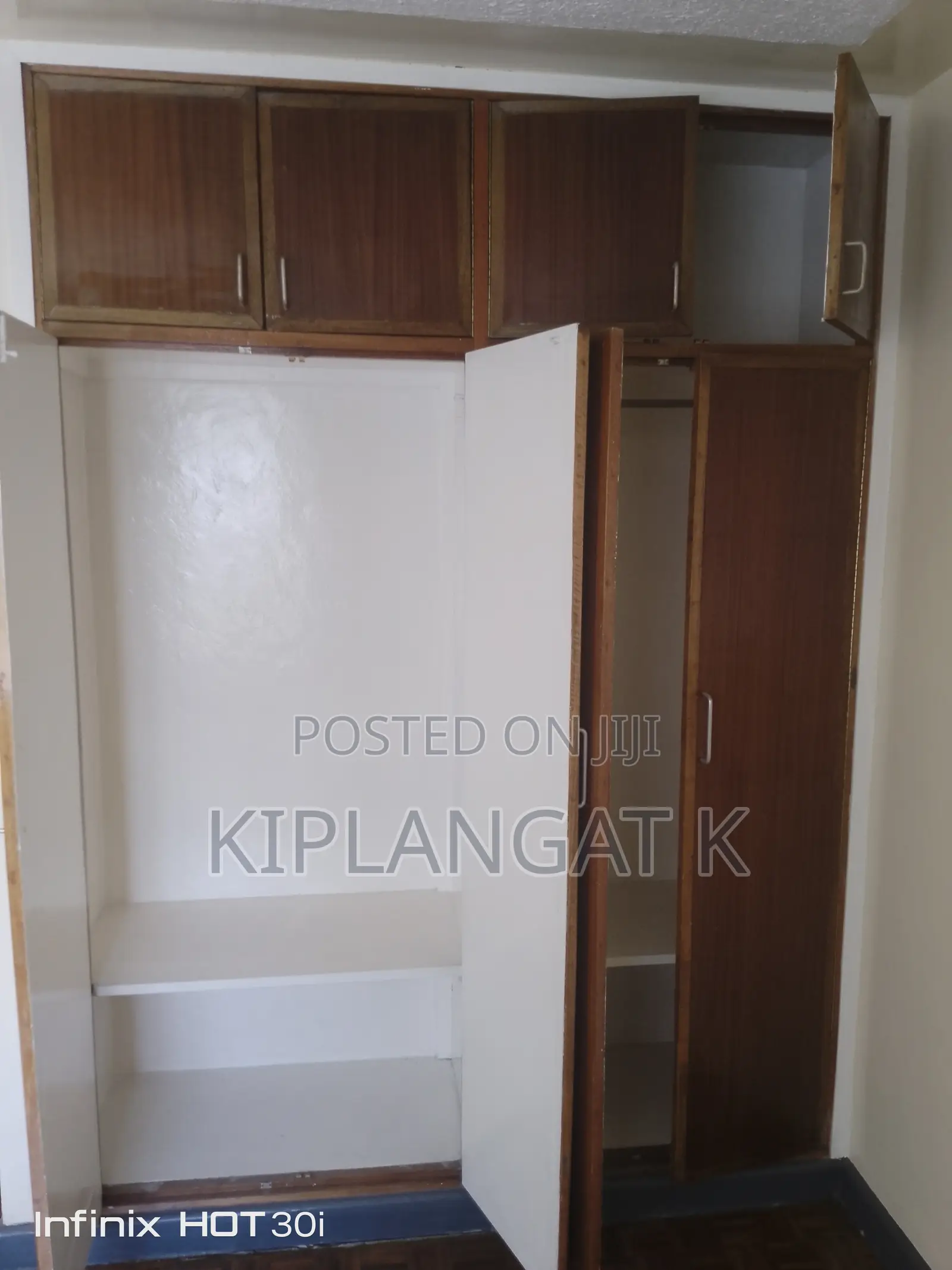 3bdrm Apartment in Old Racecourse, Pangani for sale