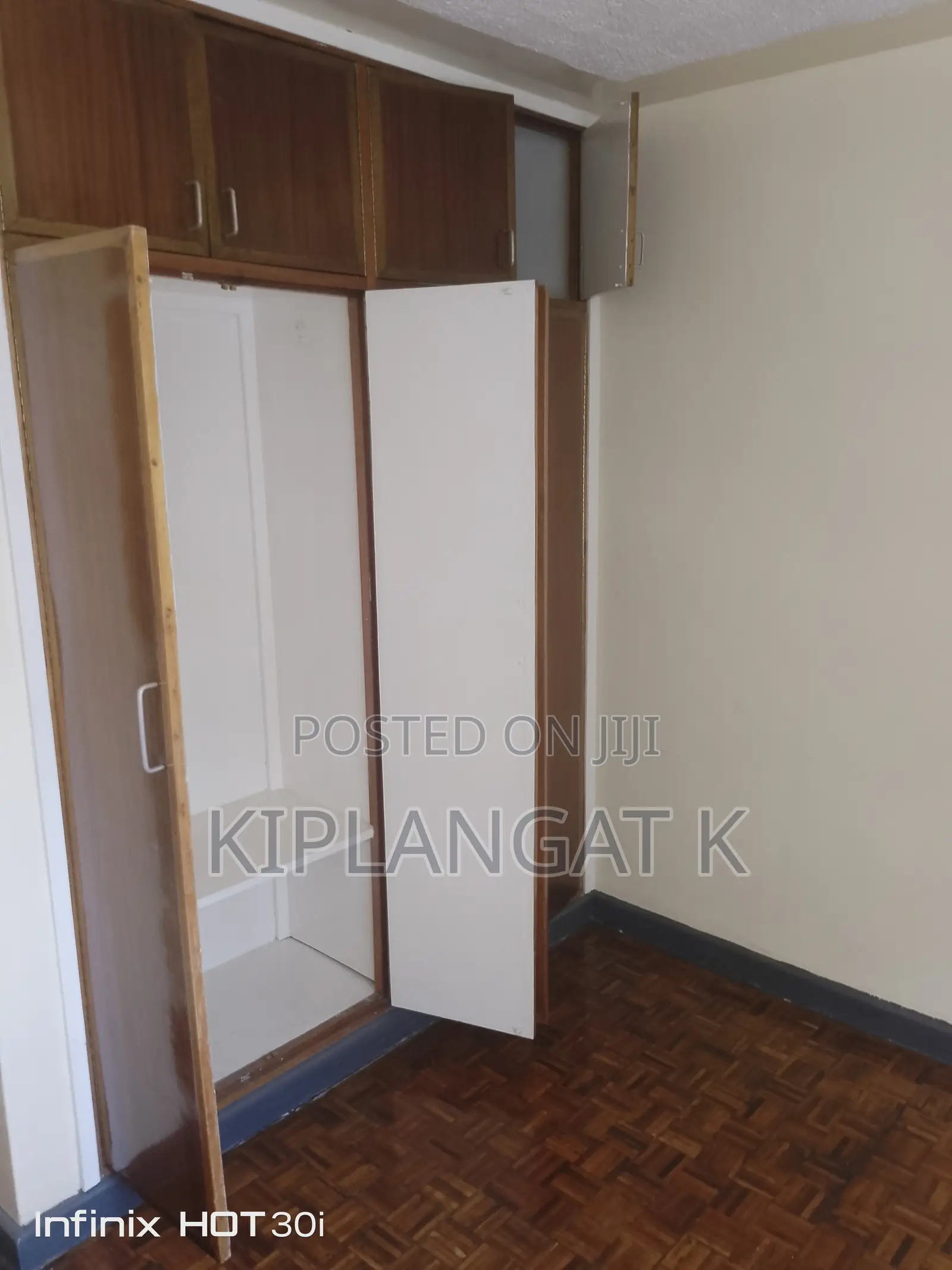 3bdrm Apartment in Old Racecourse, Pangani for sale