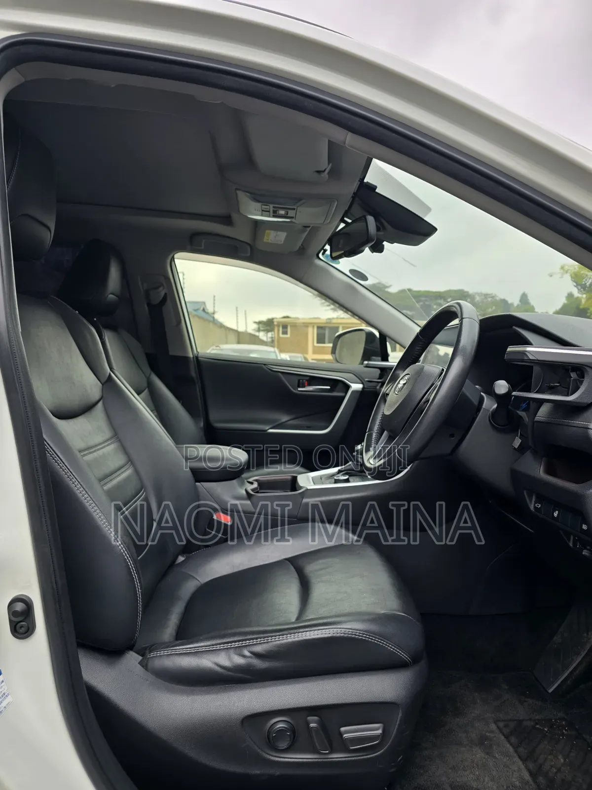 Toyota RAV4 2019 White