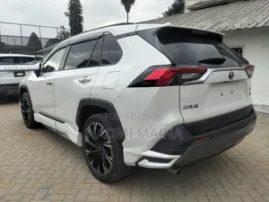 Toyota RAV4 2019 White