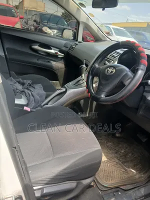 Toyota Auris 2009 White