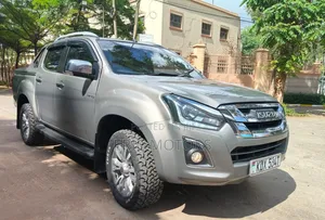 Isuzu D-MAX 2022 Gray