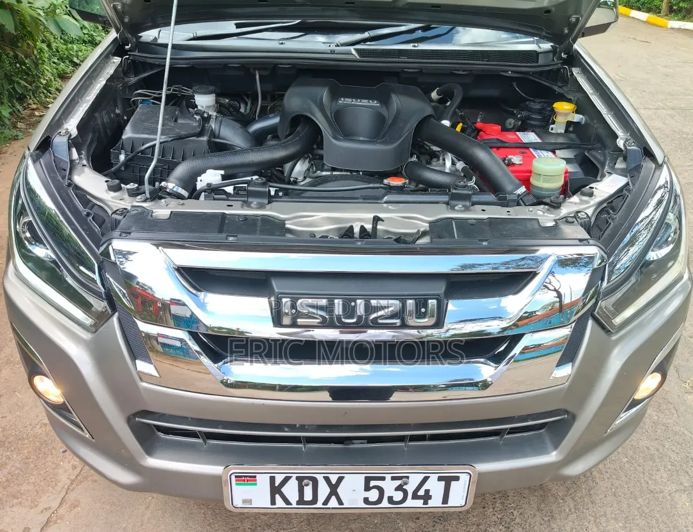 Isuzu D-MAX 2022 Gray