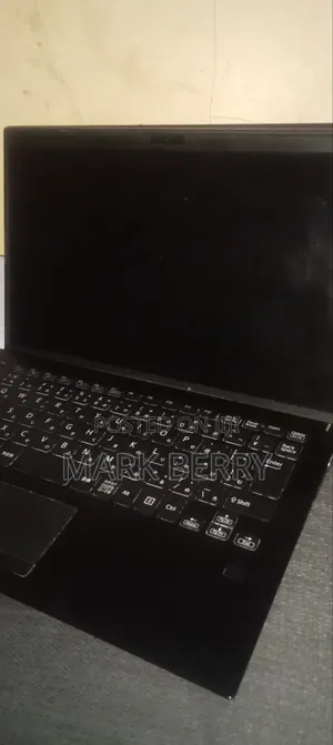 Laptop Sony VAIO Pro SVP1321B4EB.AE1 8GB Intel Core i5 SSD 256GB